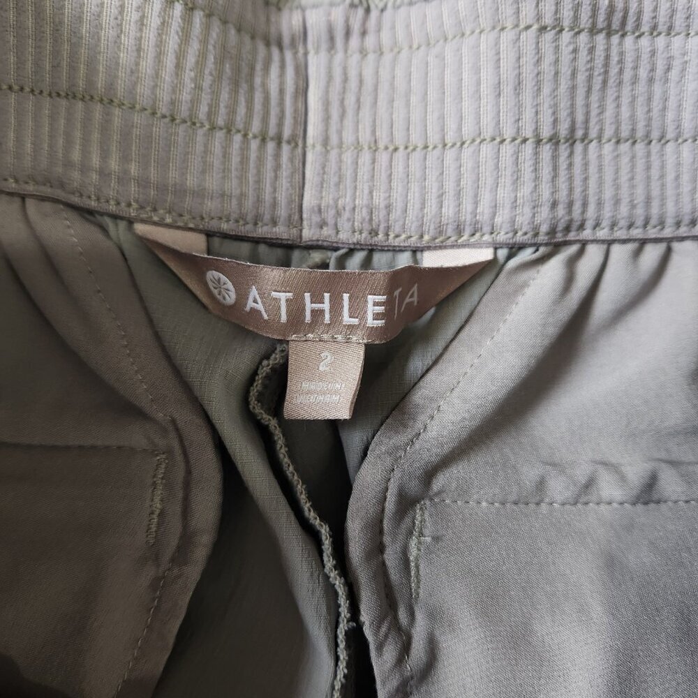 Athleta Mod Trekkie Crop Pant 2 Gray Pull On Ankle Zip Stretch Urban Athleisure - Picture 3 of 12